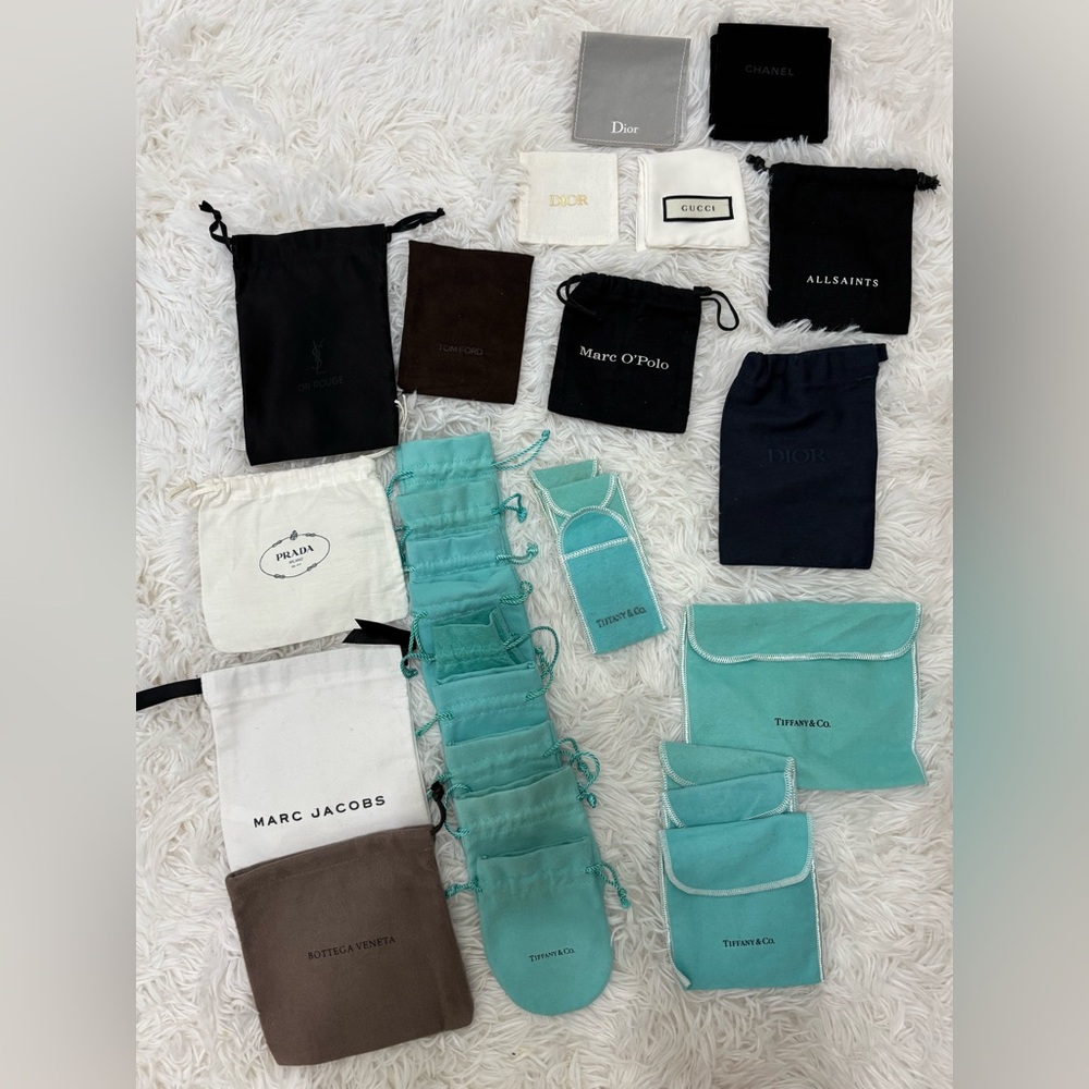 AuthenticDesigner small pouches, Tiffany & Co., Gucci/10-18$ each/bundle avail.